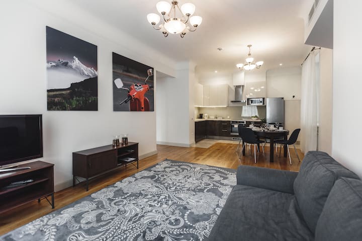 RIGA LUX APARTMENTS – SKOLAS: Two bedroom, balcony