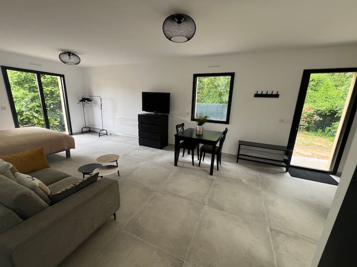 Magnifique Studio, Au Calme - La Verrière