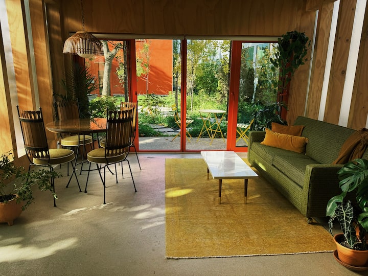 Camp Sigmon Detroit - デトロイト, MI