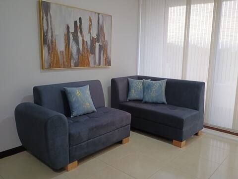Airbnb con mejor rendimiento: Apartment in front of the Jardín Plaza Shopping Center en Lili