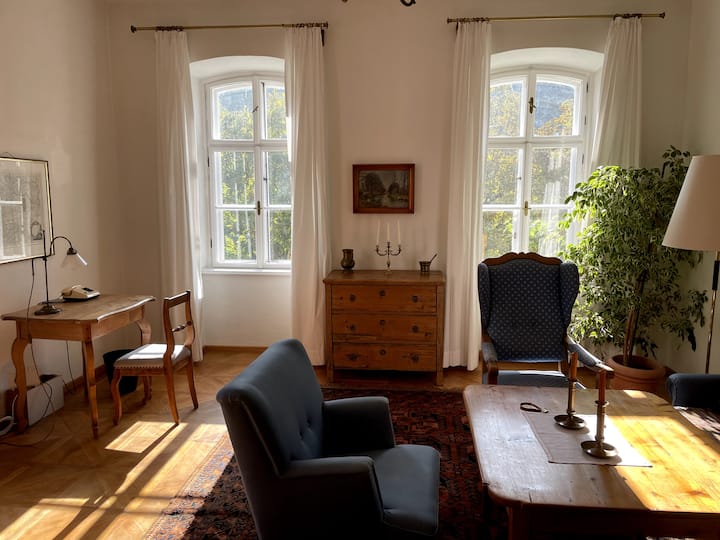 Elegant Apartment In Kai-villa With Fortress-views - Salzburg