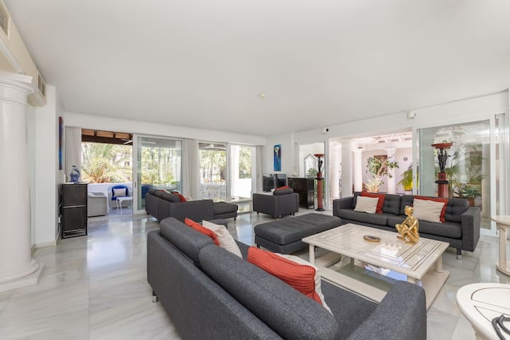 Exceptional 4 Bedroom Duplex La Alcazaba Rdr380 - Puerto Banús