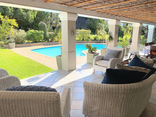 Constantia Villa-Cape Winelands gallery image 2