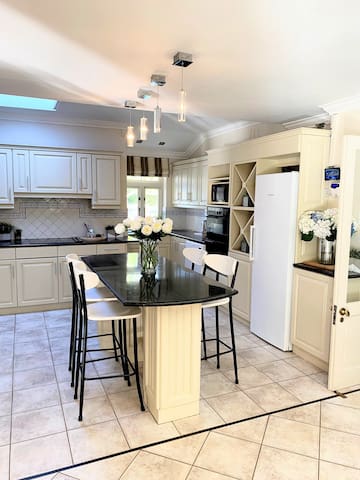 Constantia Villa-Cape Winelands gallery image 3