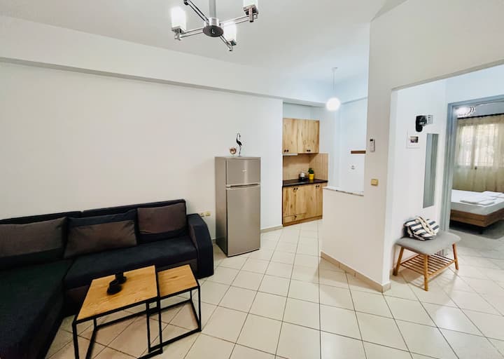 New 2-room Apartment With Free Parking - Sarandë