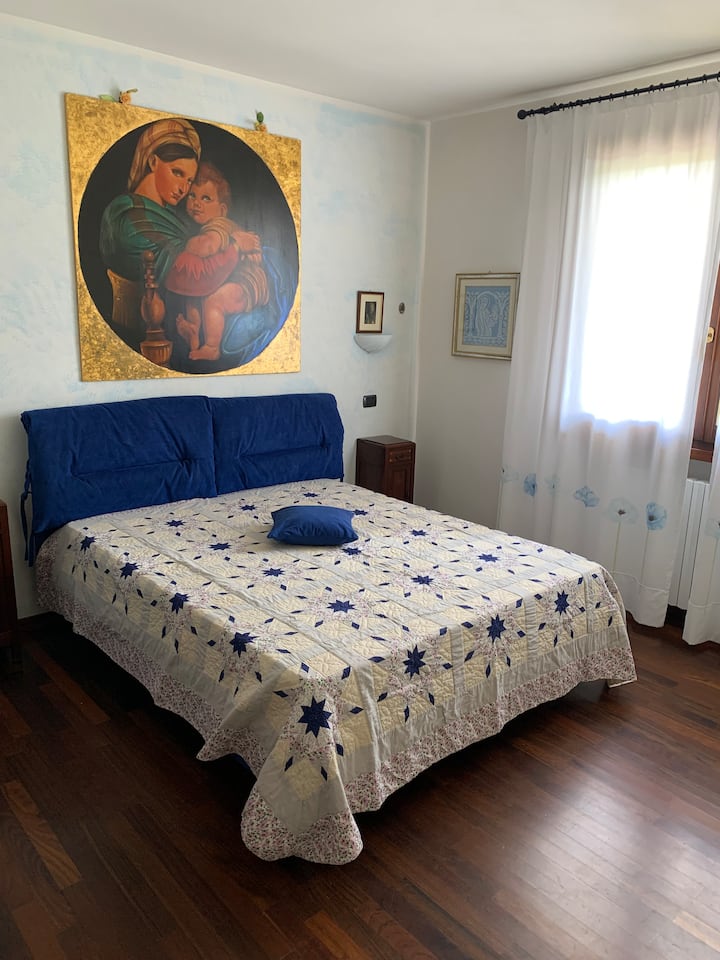 საძინებელი 1