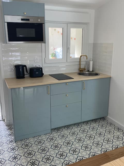Annonce Airbnb populaire: Cozy Colombes Studio T2/Ligne L à Colombes