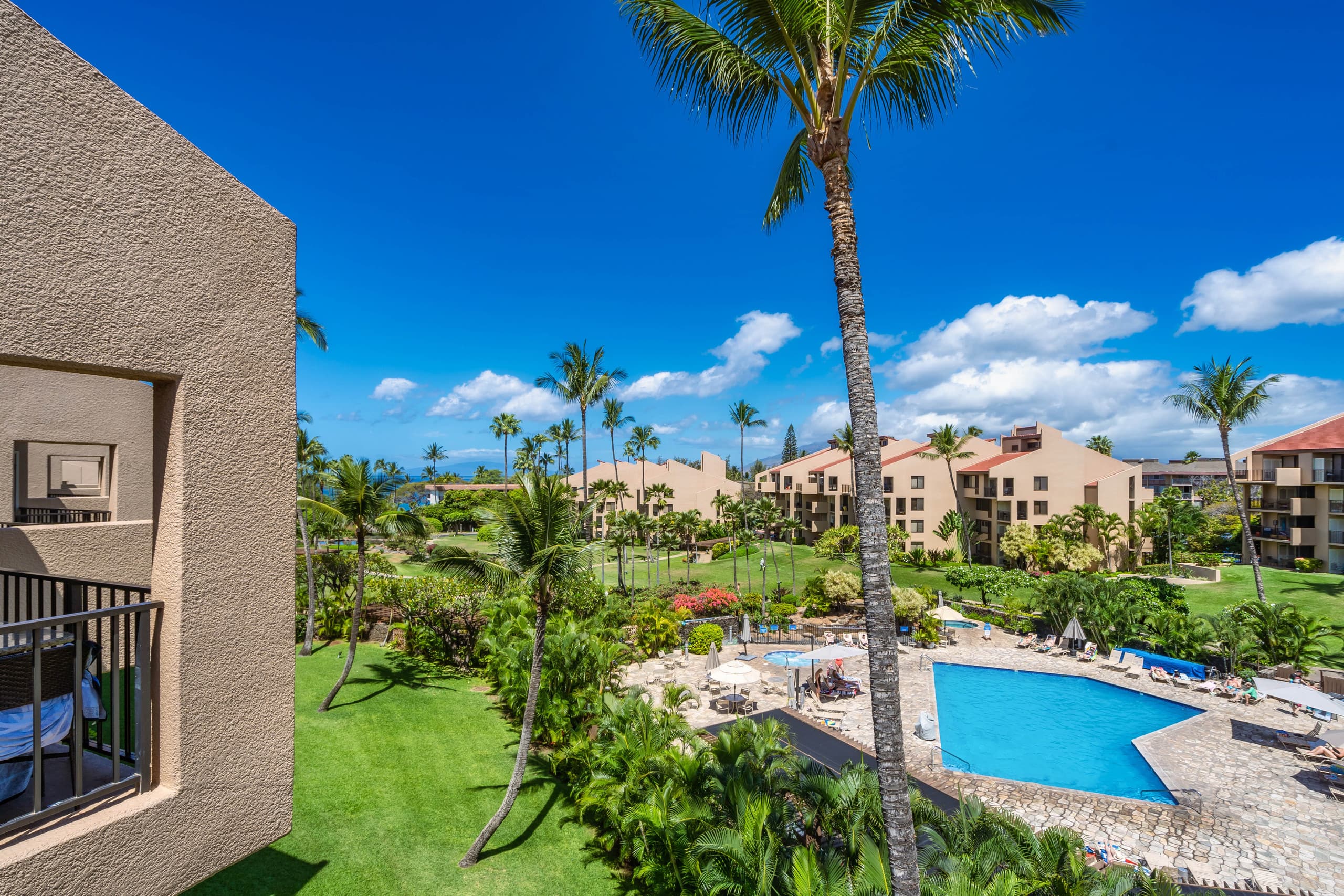 Condo in Kihei · ★4.92 · 2 bedrooms · 4 beds · 2 baths - Image 25