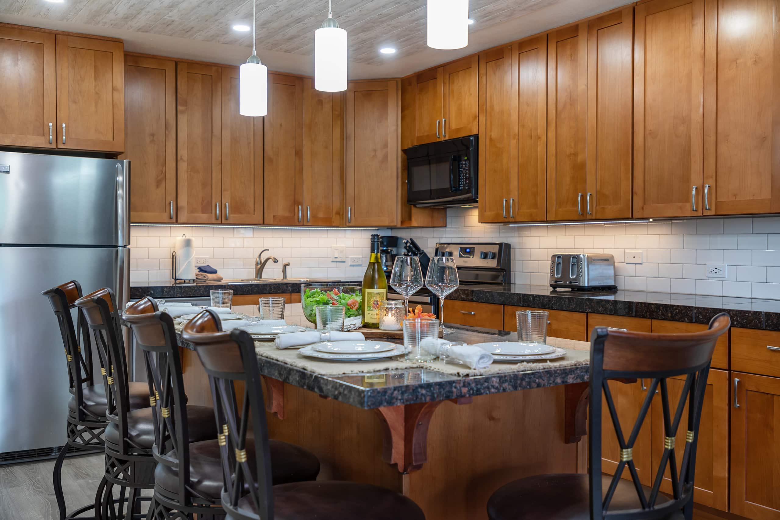 Condo in Kihei · ★4.83 · 2 bedrooms · 4 beds · 2 private baths - Image 6