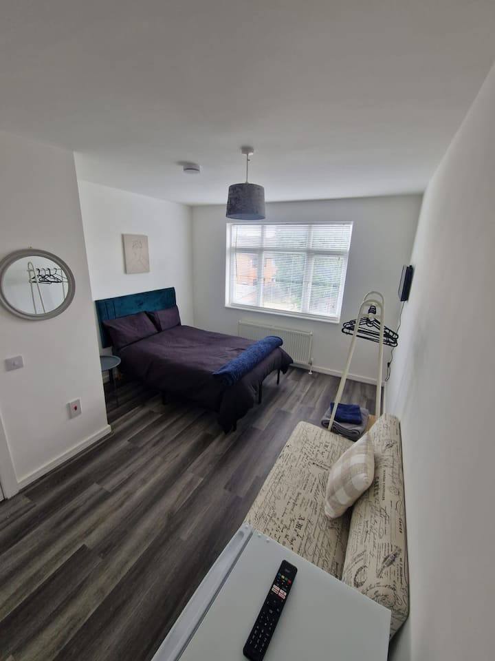 Nice Studio - Wellingborough
