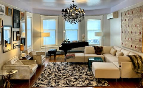Successful Airbnb property: Stunning 1BR Apartment 1 Block from Warren in Hudson