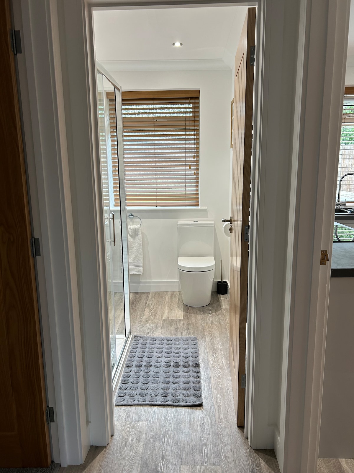 Fully Refurbished Quiet Location