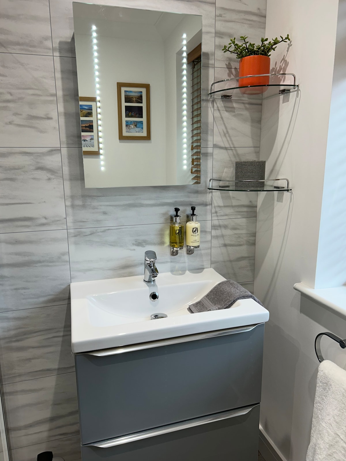 Fully Refurbished Quiet Location