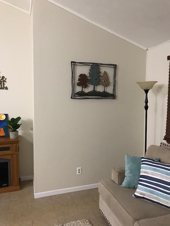 Cedar Lake Retreat A - Carbondale, IL