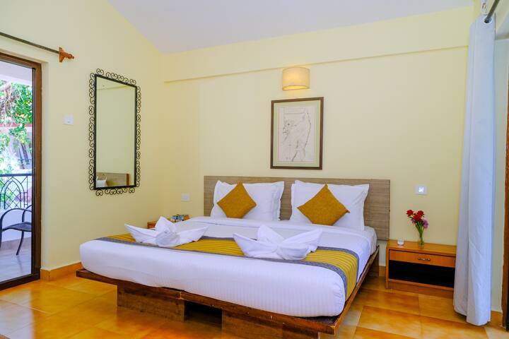 Bedroom 1 image 2