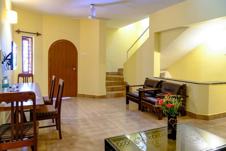 Living room image 1