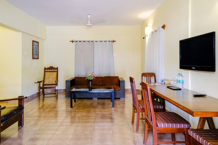 Living room image 2
