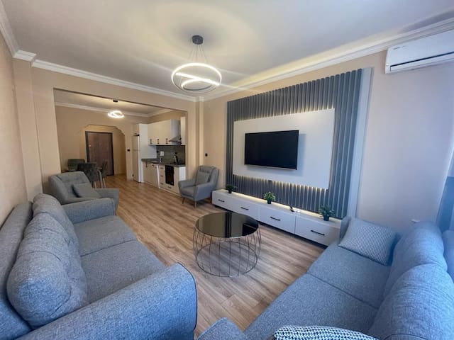 Luxury Flats Main Street 3+1