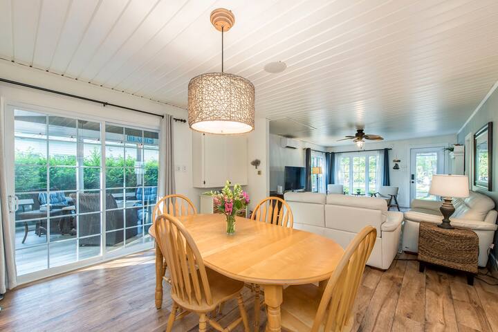 Slice of Paradise at the Bluff! gallery image 5