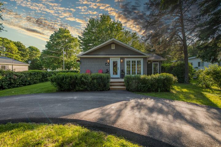 Slice of Paradise at the Bluff! gallery image 2