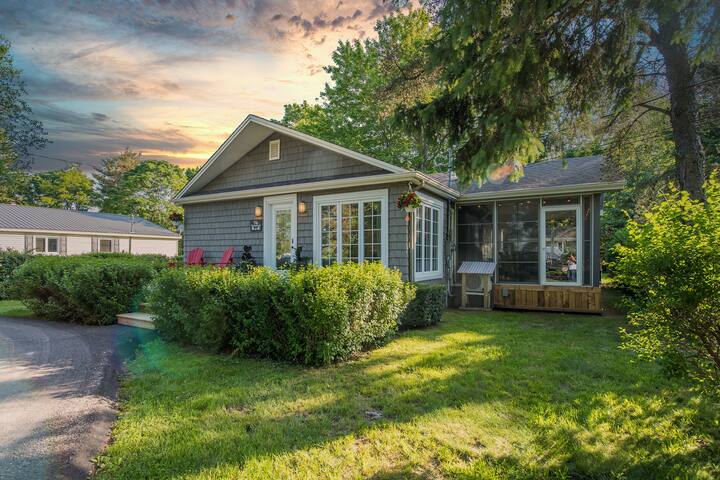 Slice of Paradise at the Bluff! gallery image 3