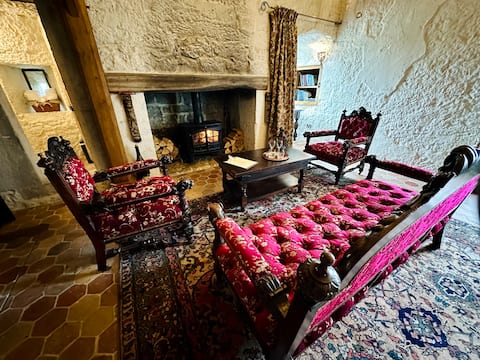 Claregalway Castle Tower - The Earls Suite