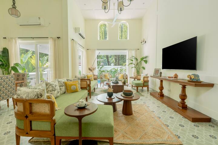 Living room image 9