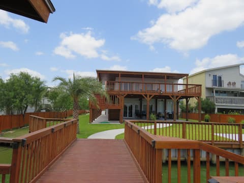 Arroyo Sunset Castle