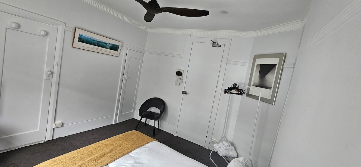 Top Airbnb: Our Modest Studio in Potts Point in Potts Point