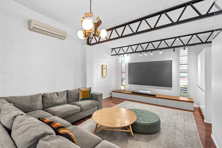Lee And Bella managed Airbnb listing 2