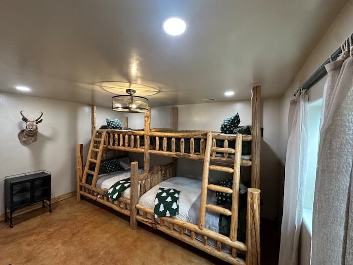 เตียงสองชั้นเต็มรูปแบบ