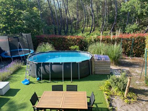 Quiet residence house with forest view, near the pond