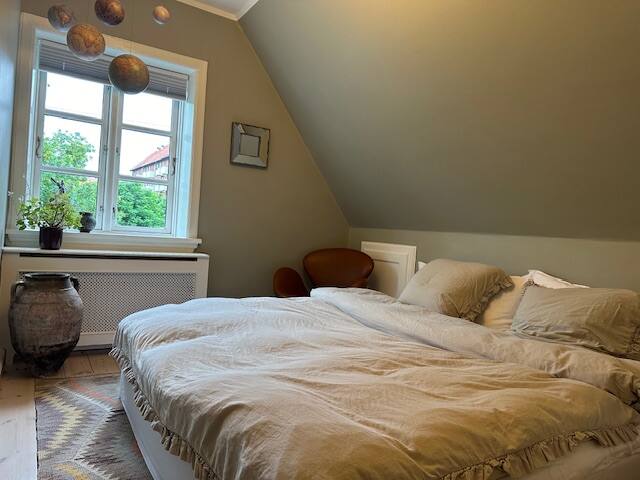 Idyllisk hus tæt på centrum gallery image 5