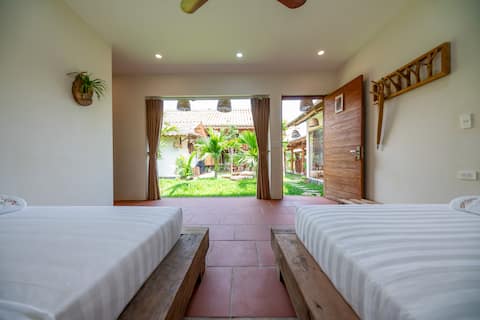Anans Ha Giang-Tours &Motorbike rental-Garden view