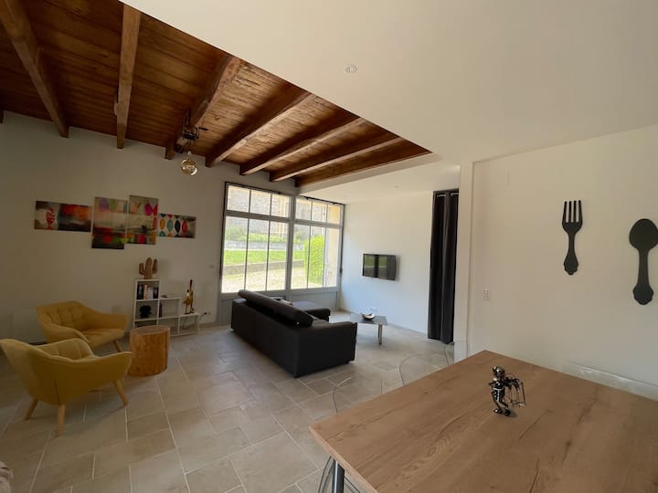 Gîte Avec Terrasse Privative - Vonnas
