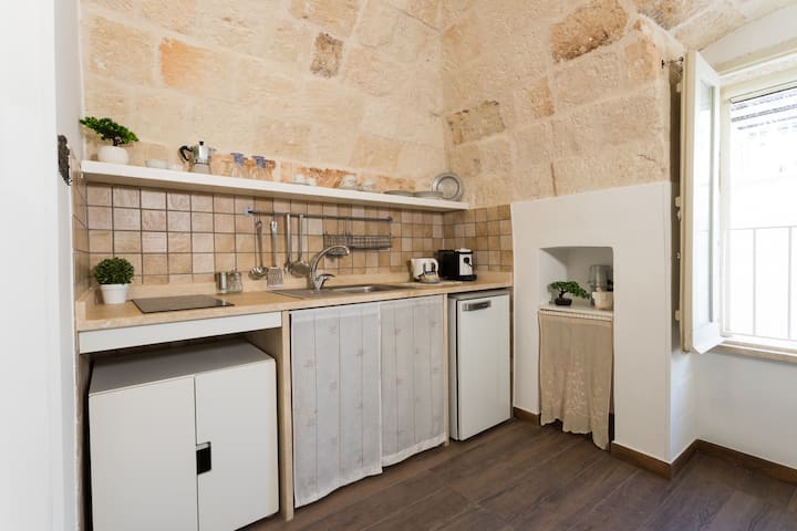 Sotto Il Campanile, Casa Storica Con Terrazza - Monopoli