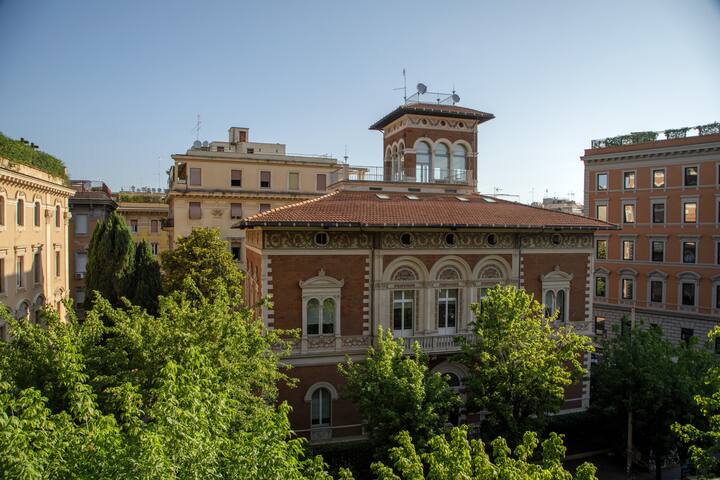 Daplace | Lavinia Apartment gallery image 5