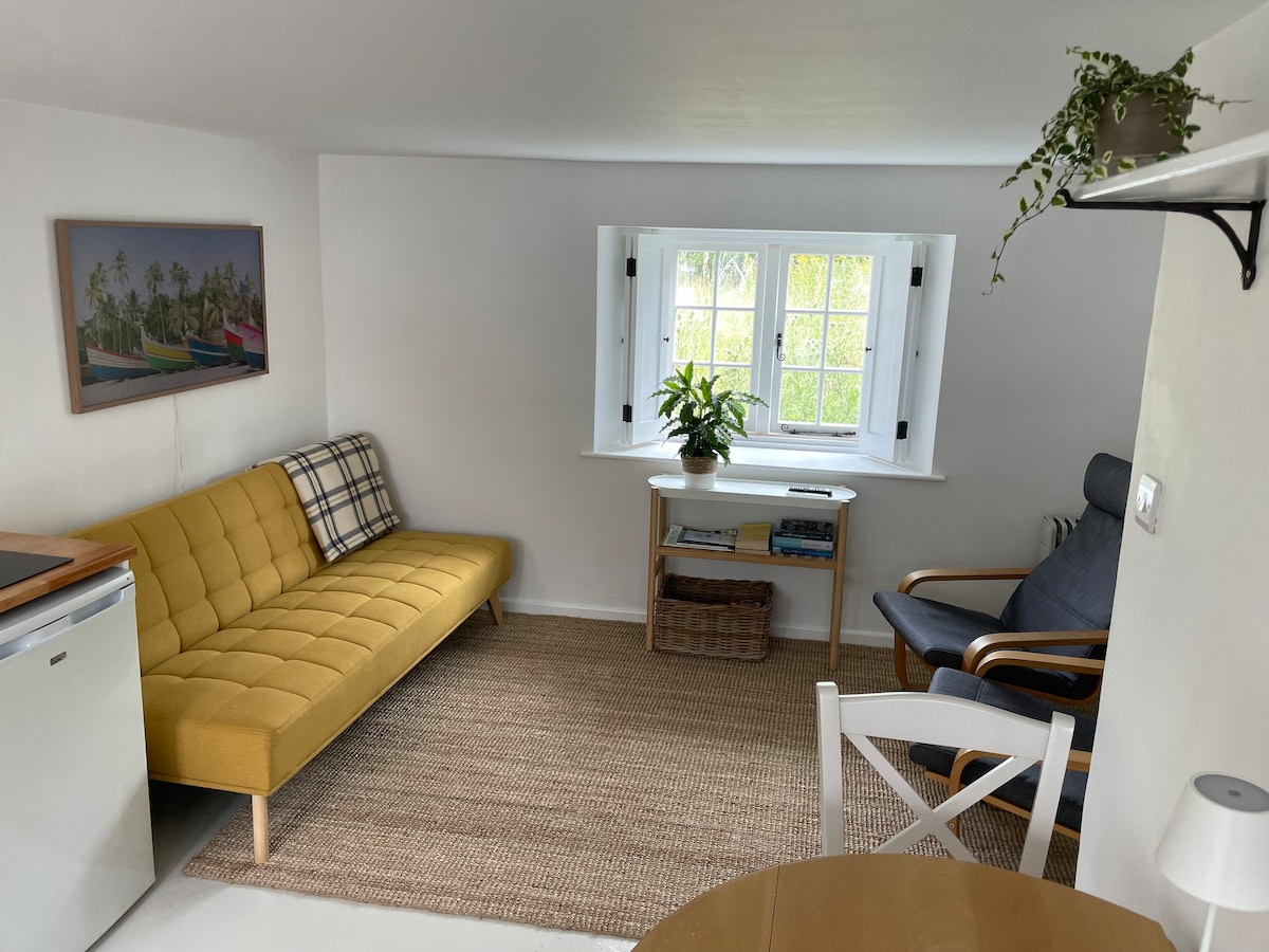 Top Airbnb: Farrier's Rest in West Oxfordshire