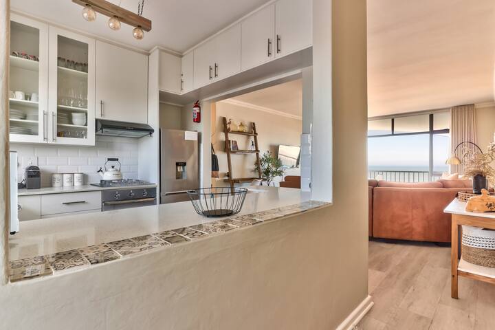 Luxurious Beach Front apartment with balcony gallery image 2