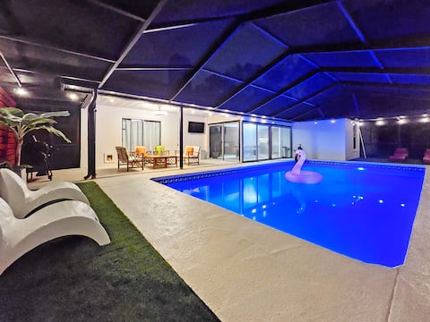 Serene Heated Pool Oasis Tampa Vacation