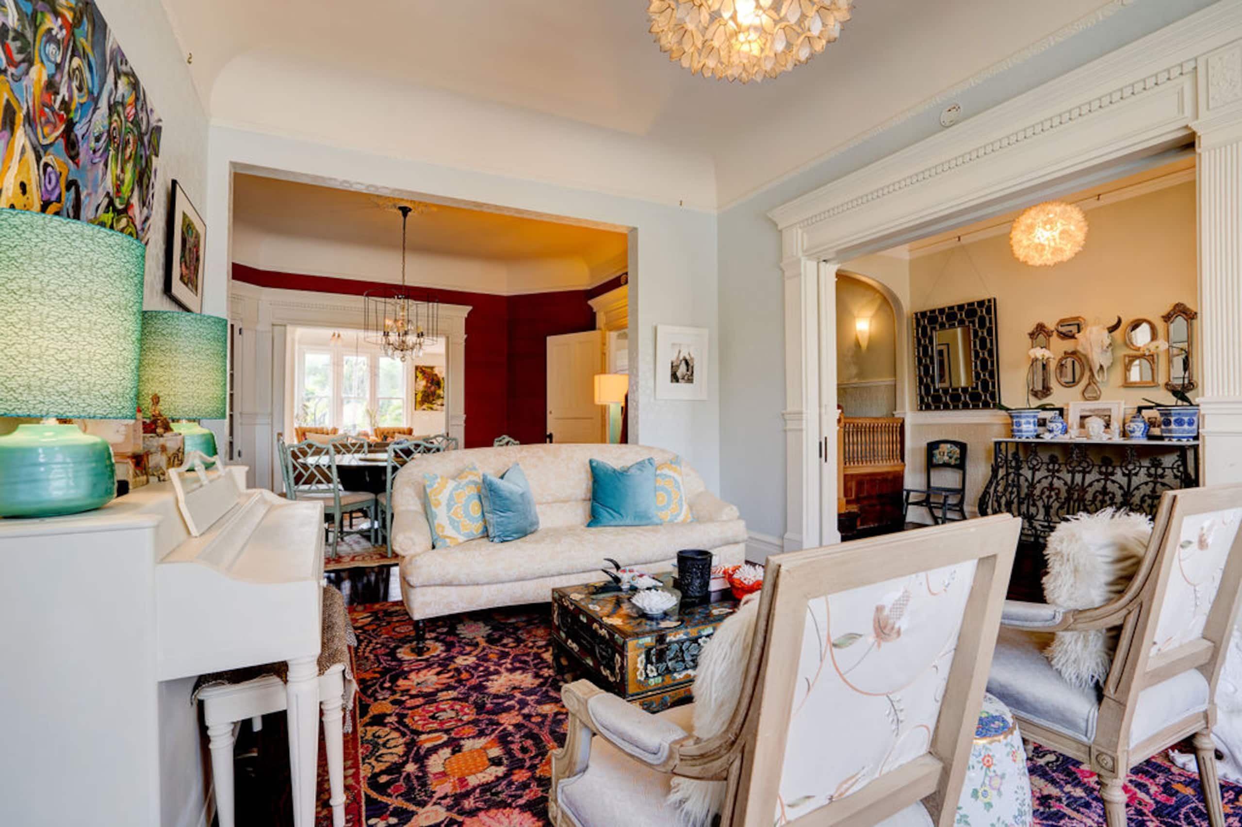 Home in San Francisco · ★4.95 · 4 bedrooms · 4 beds · 3 baths - Image 7