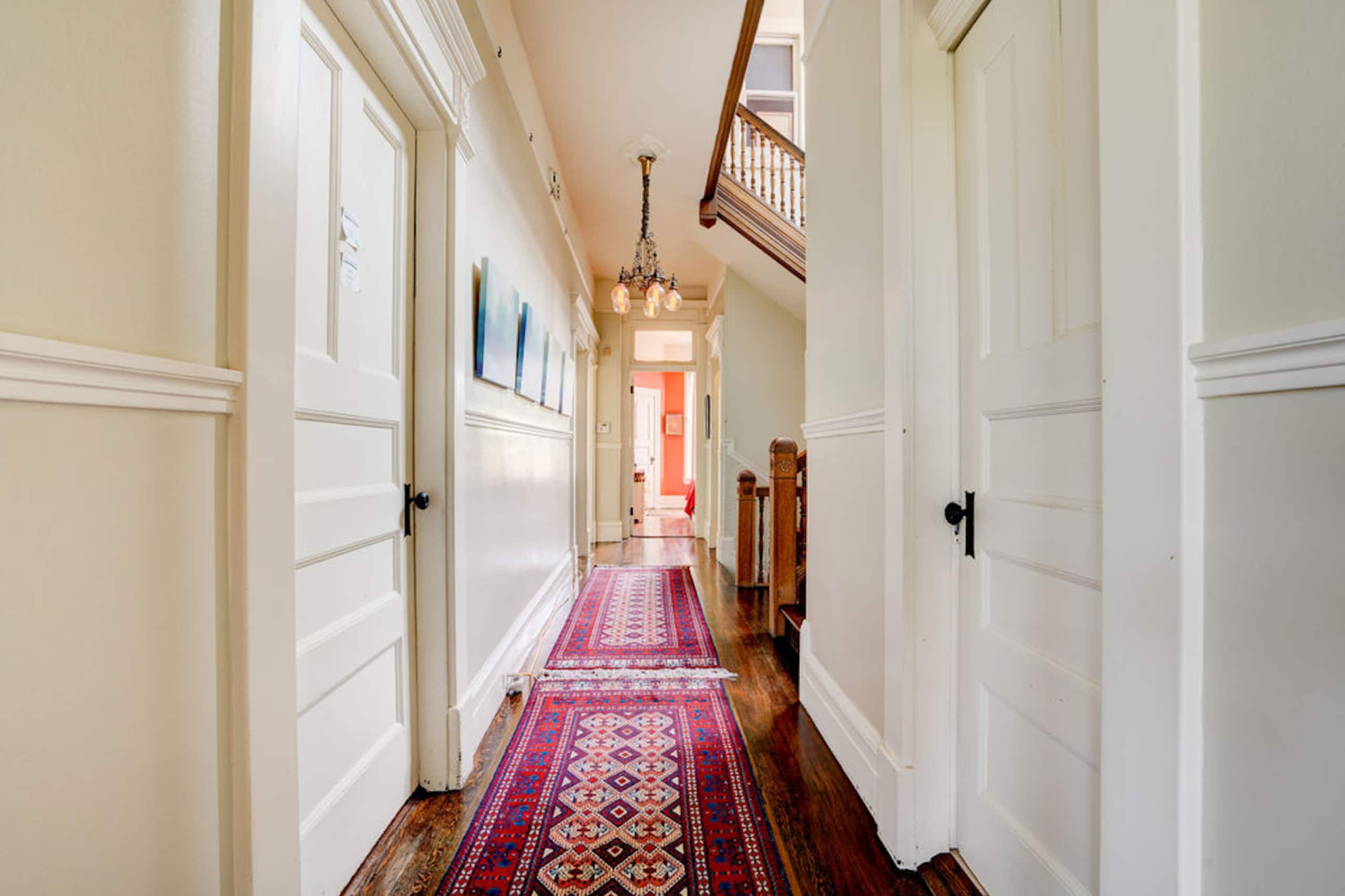 Home in San Francisco · ★4.95 · 4 bedrooms · 4 beds · 3 baths - Image 25