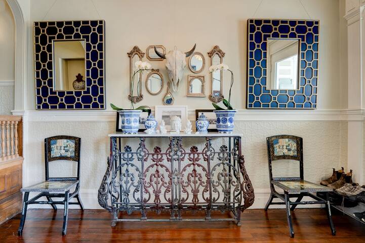 Ignite 2025 Attendees Welcome: Historic Victorian gallery image 5