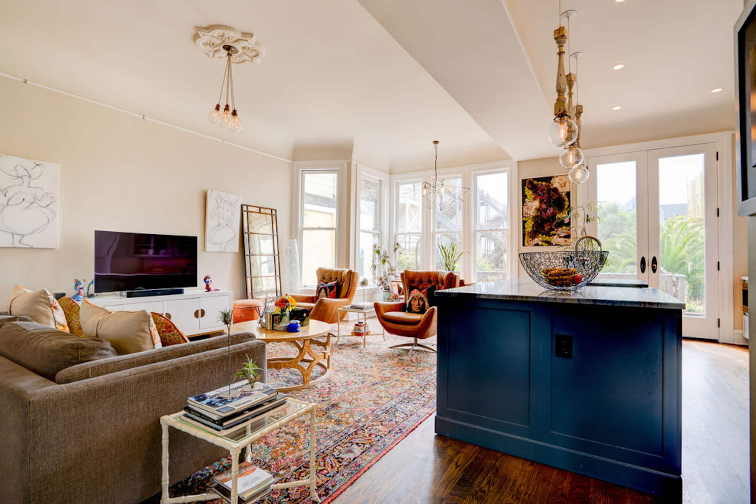 Home in San Francisco · ★4.95 · 4 bedrooms · 4 beds · 3 baths - Image 12