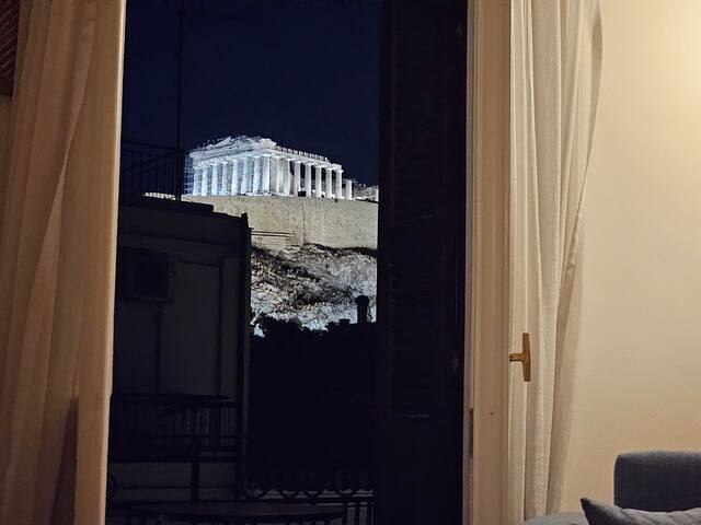 Acropolis Eternal Mansion by YHA gallery image 2