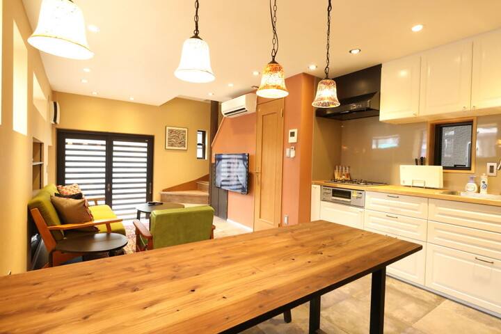 Shinjuku Imperial Garden/a three-story house gallery image 2