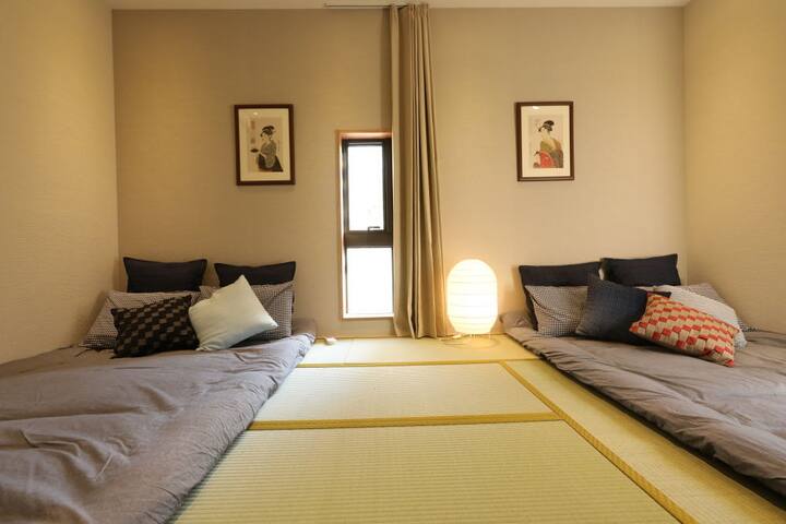 Shinjuku Imperial Garden/a three-story house gallery image 5