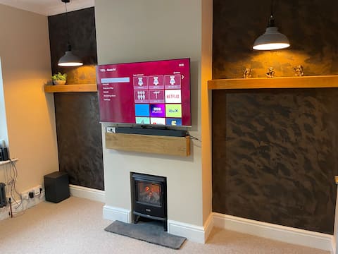 Popular Airbnb listing: Stylish one bedroom apartment in Hanham