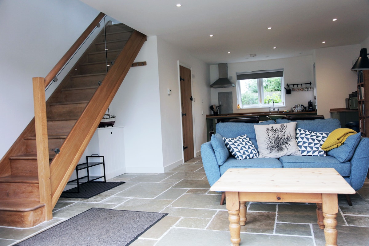 Top Airbnb: The Annexe @ Tulip Cottage - Thorpeness Meare in Aldringham Cum Thorpe