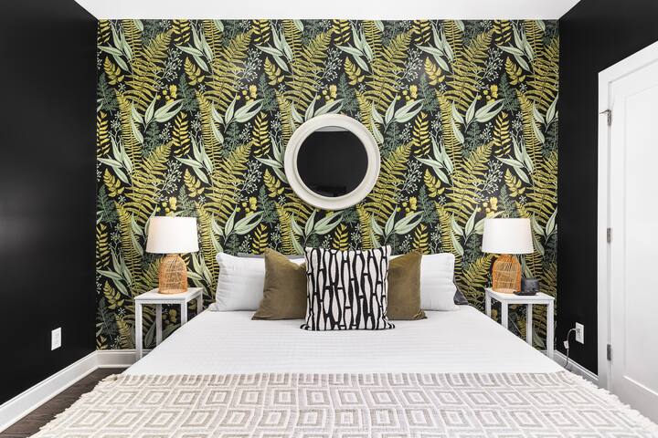 Rooftop Deck & Garage Walk 12 South, Restaurants gallery image 4